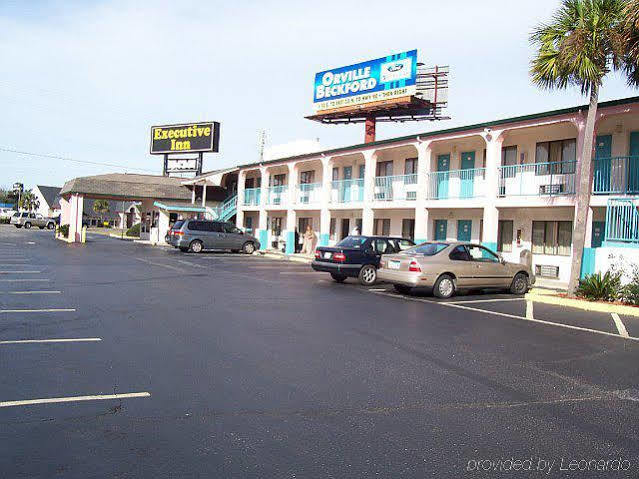 Executive Inn Ferry Pass Екстериор снимка