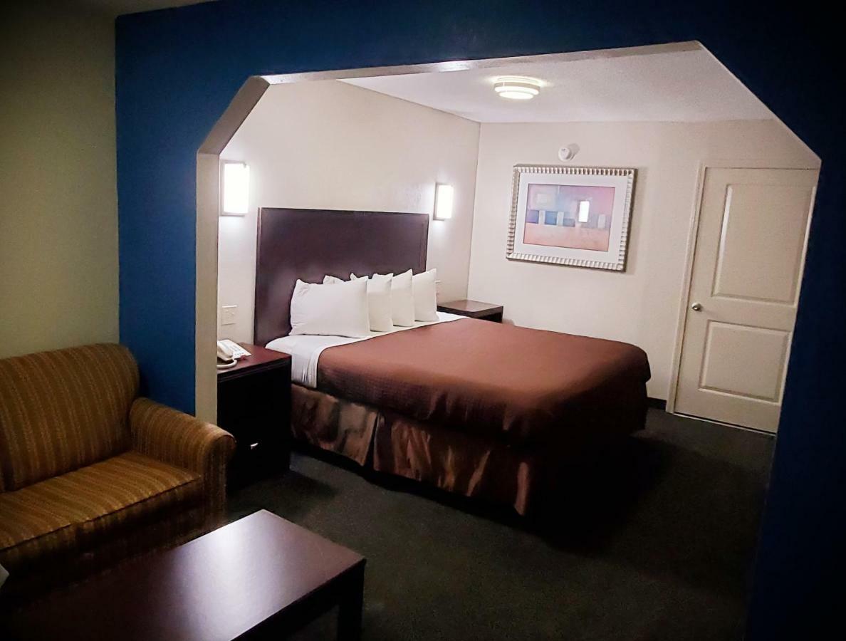 Executive Inn Ferry Pass Екстериор снимка